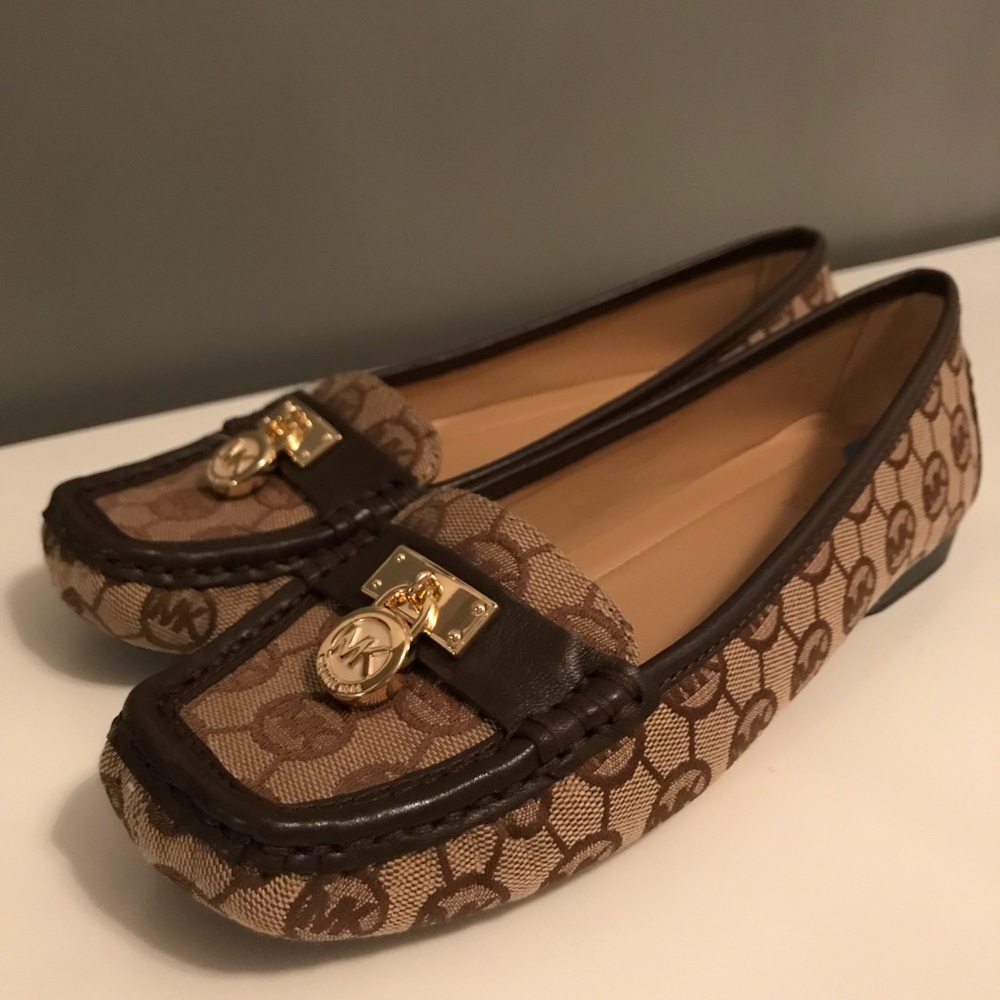 New Michael Kors Brown moccasin loafers